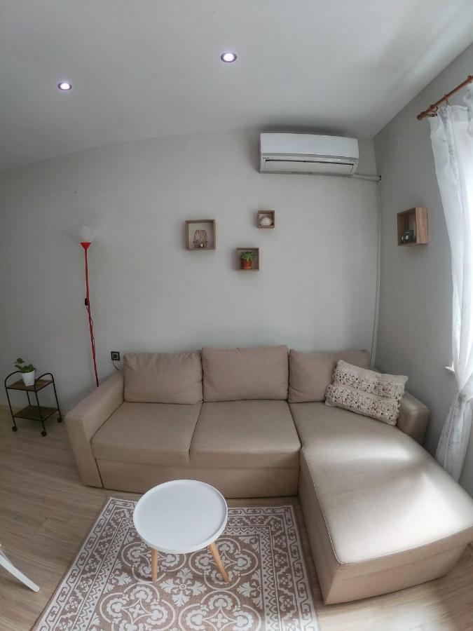 Into The Blue, 4 Guests, 5 Min Away From The Beach Varna Exterior foto
